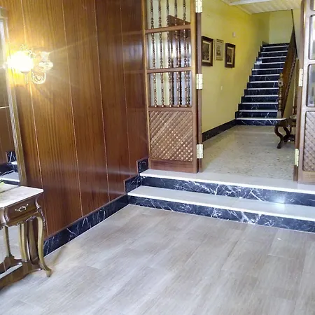 Europa Hotel *